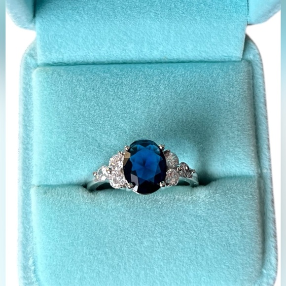 Sterling Silver Princess Diana Style ring - Picture 1 of 5